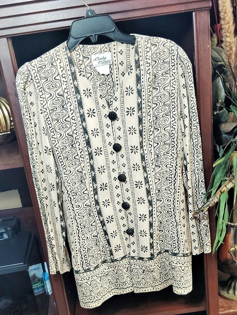 VINTAGE!!!! Lady Carol Printed Skirt Set Cream & Black Size 12